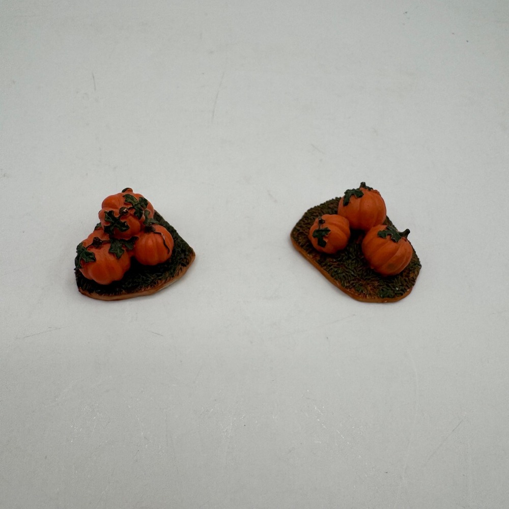 Lemax Pumpkin Patches Miniature Village Accessory Set of 2 Orange Halloween